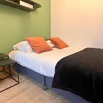 Fully Equipped Studio - 2 Guests - 4 Mins From The Metro
