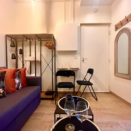 Appartamento Fully Equipped - 2 Guests - 4 Mins From The Metro Parigi